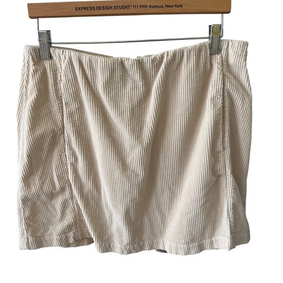 American Eagle Cream Corduroy Ribbed Cream Mini Skirt Size Large Preppy Y2K - Picture 1 of 5